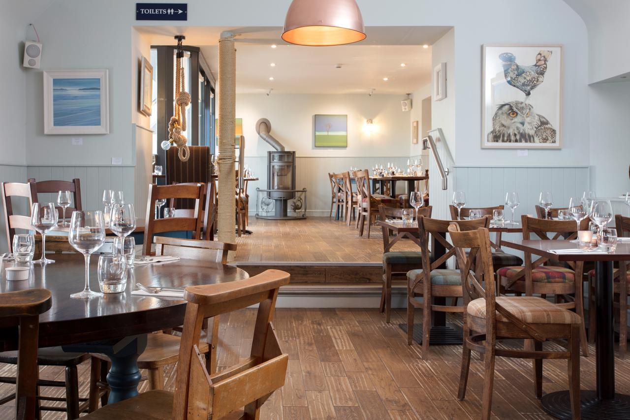 The Ship Inn Elie Luaran gambar