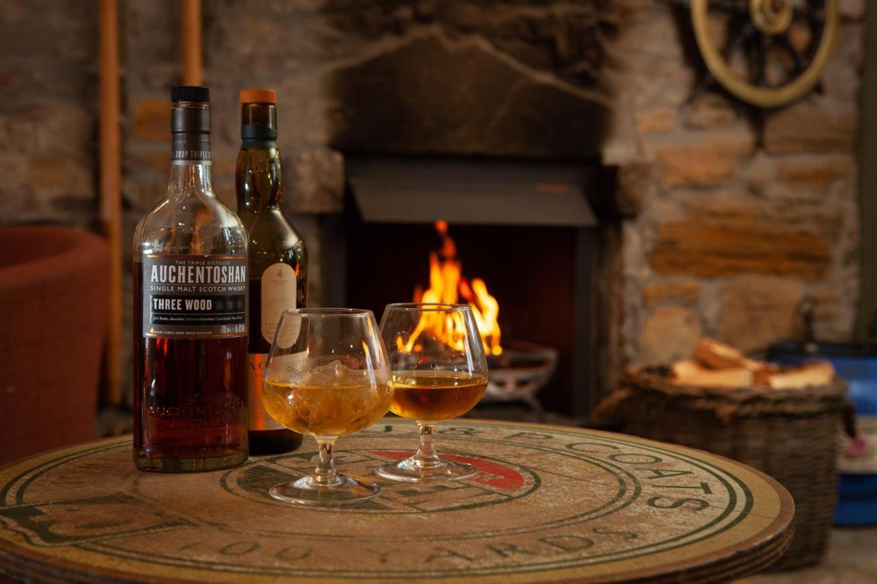 The Ship Inn Elie Luaran gambar